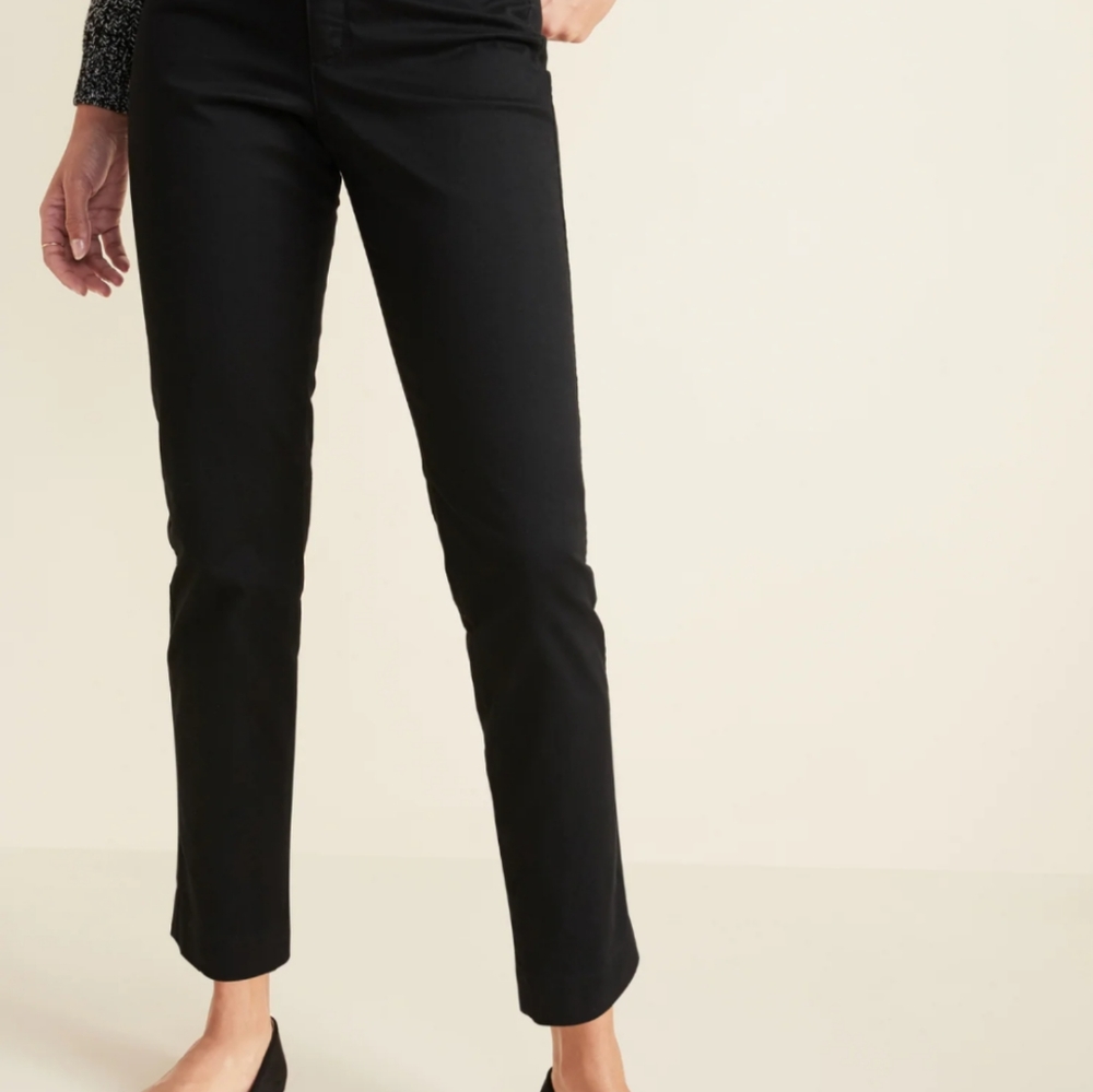 Mid-rise Pixie Ankle Chinos